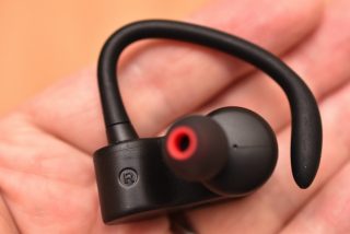 完全ワイヤレス SoundPEATS Q16。ナチュラルな音質がいい!特にスポーツ用途にオススメ!