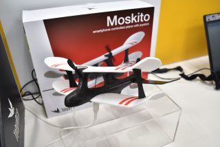 ドローンならぬ小型飛行機 TobyRich Moskito!これはコントロールする事を楽しみたい!