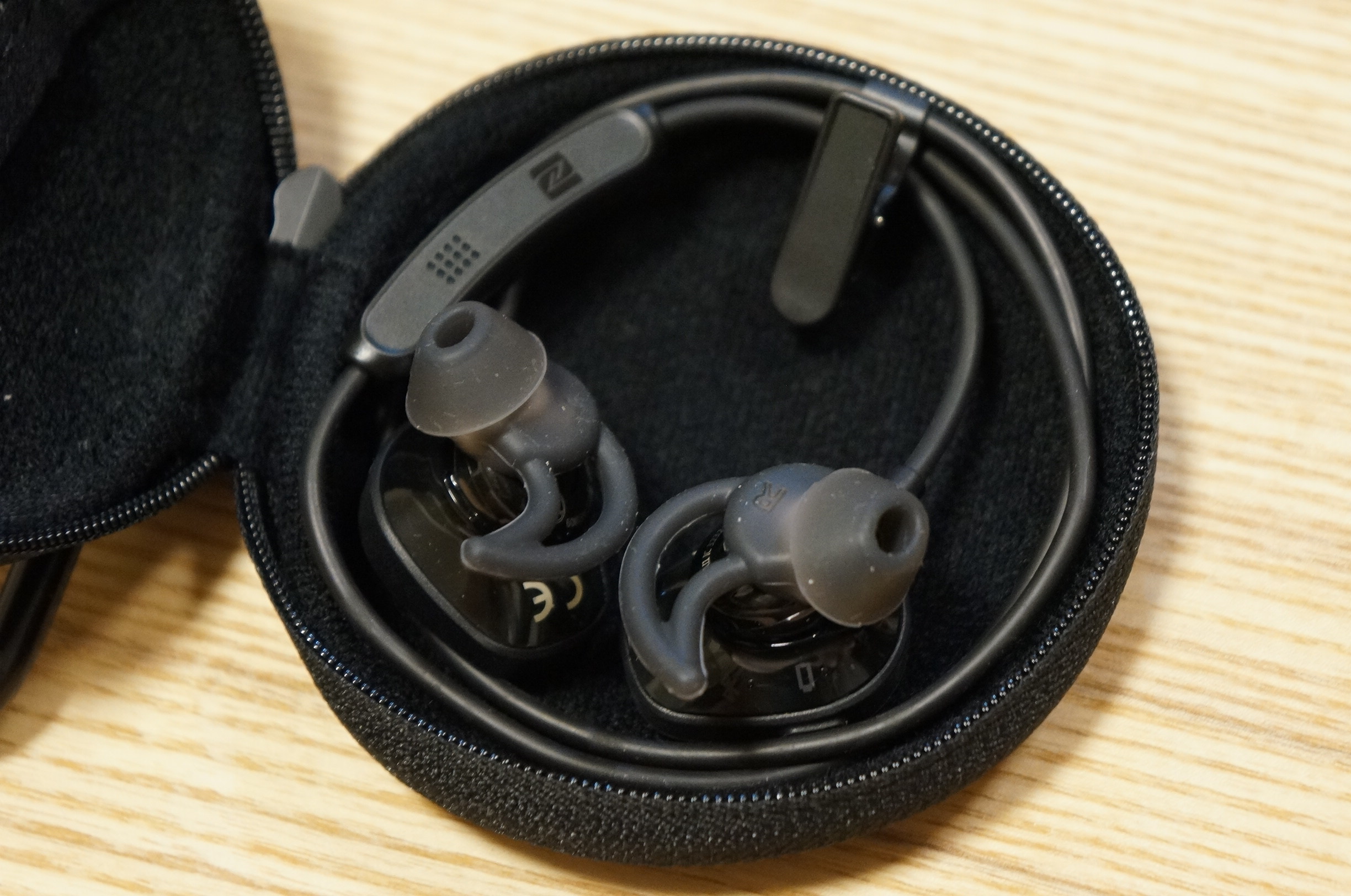 発売されたばかりの Bose Soundsport Wireless Headphones を開封レビューします モノ好き ブログ