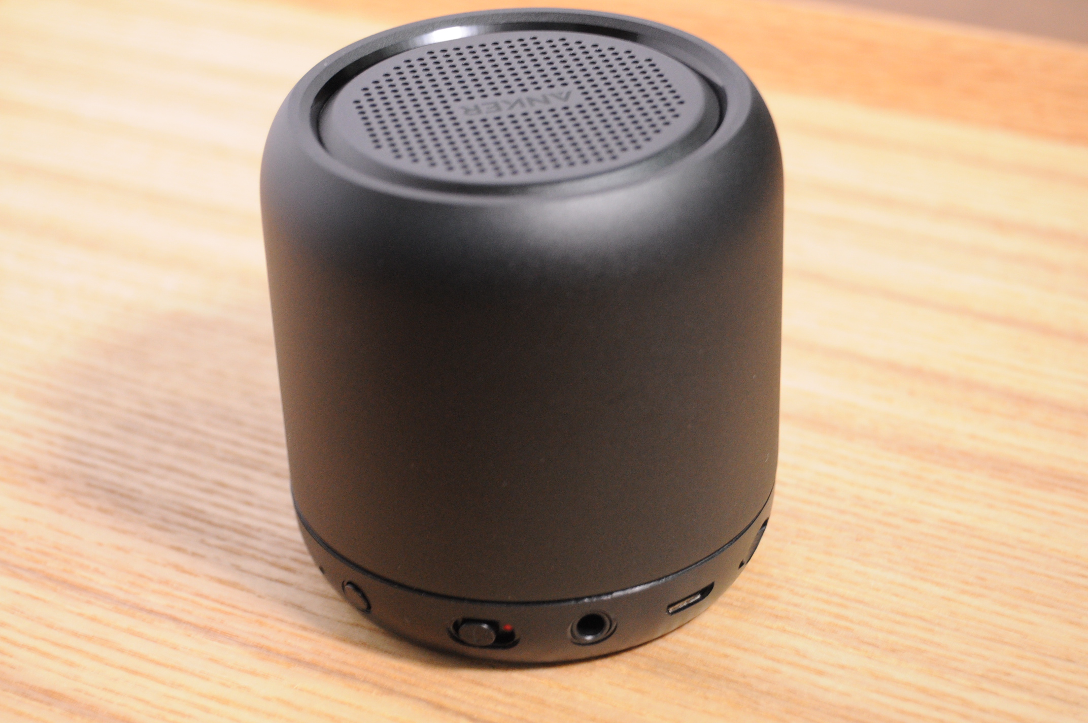 Anker SoundCore mini コンパクト Bluetoothスピーカーを購入！多機能なのに小さくて軽くて安い！ - モノ好き。ブログ