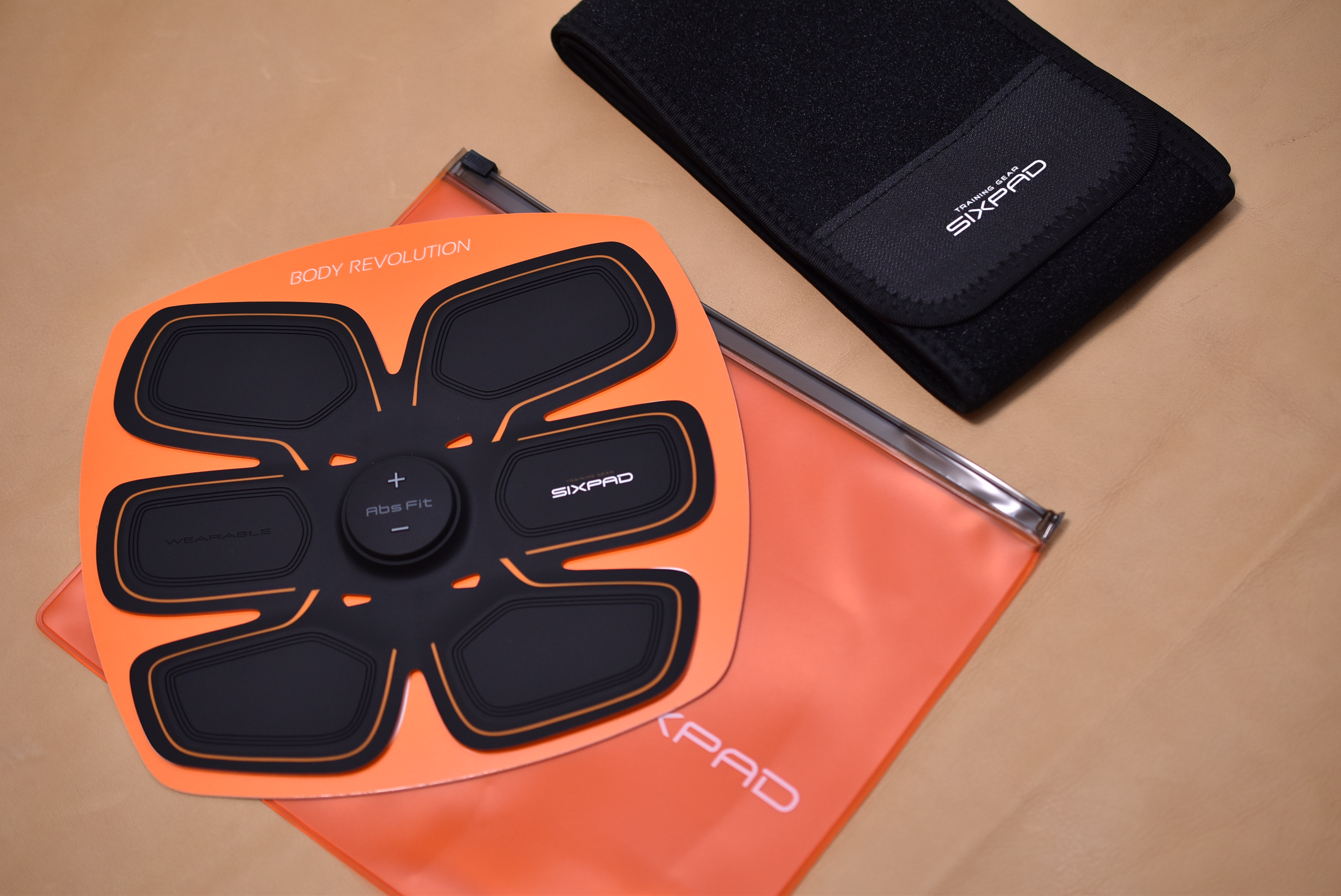 SIXPAD（シックスパッド）を購入。Abs Fit はメタボ腹にも効くのか？（その2）