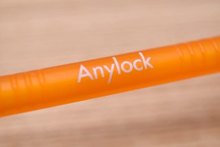 こいつは優秀!クラレトレーディングのスライド式ジッパー Anylock(エニーロック)。一度使うと手放せませんよ。