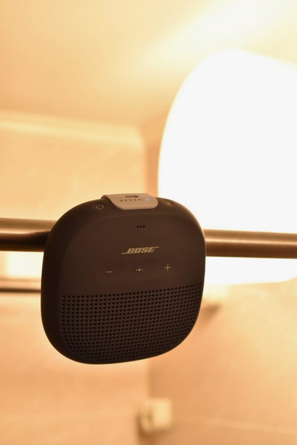 Bose SoundLink Micro Bluetooth speaker を購入&レビュー！小さいのに低音が響く！
