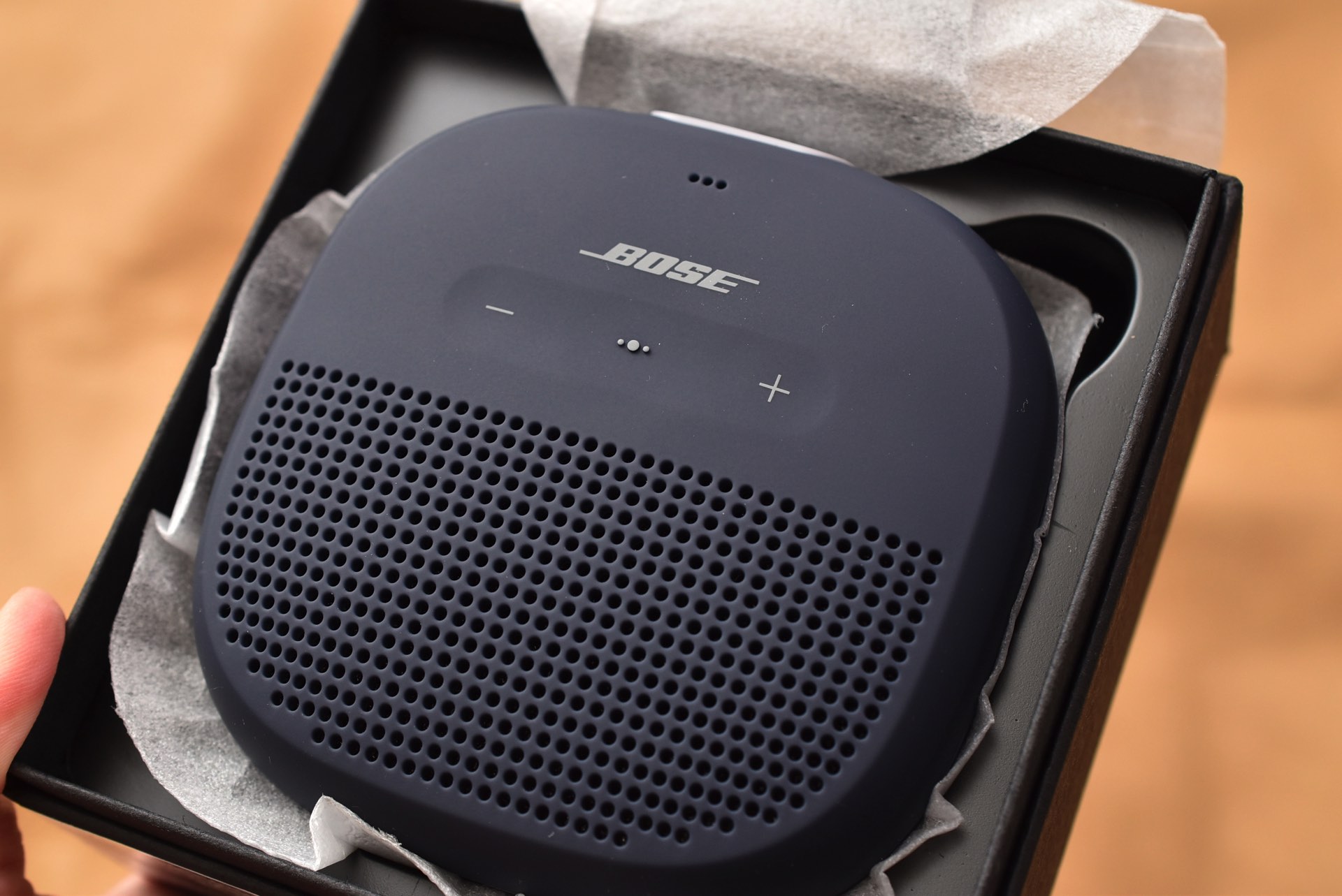 Bose SoundLink Micro Bluetooth speaker を購入&レビュー！小さいのに低音が響く！ - モノ好き。ブログ