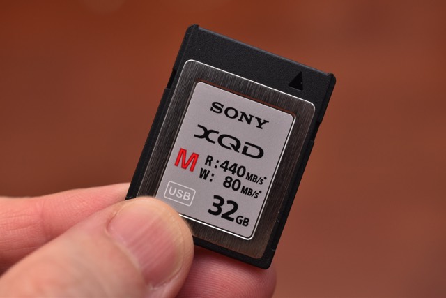 Nikonのミラーレスを購入したらXQDカードが必要。安いMシリーズのXQD 