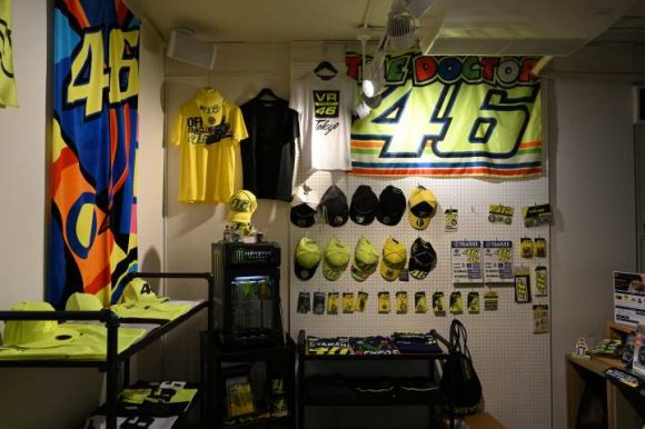 VR|46 Store Tokyo