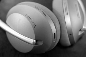 Bose Noise Cancelling Headphones 700 外観