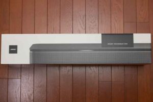 Bose smart Soundbar 300 の外箱