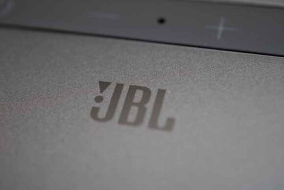「JBL Bar 5.0 MultiBeam」自腹購入レビュー！DOLBY ATMOS対応がうれしいオススメのサウンドバー！