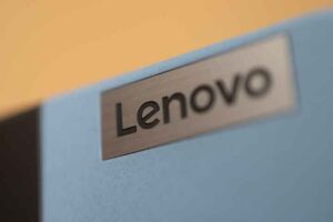 Lenovo IdeaPad Duet Chromebook本体のロゴ