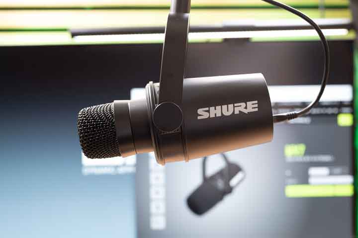 SHURE MV7にSM7B用のポップガードRK345を装着！効果あり