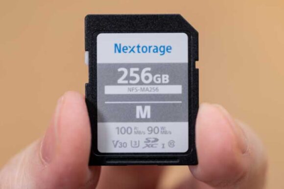 Nextorage SDHC/SDXCメモリーカードNIFS-M 256GBの外観(表)