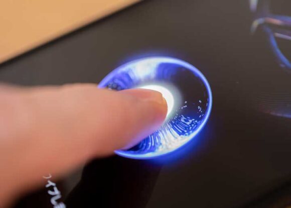 ASUS「ROG Phone 7」の指紋認証