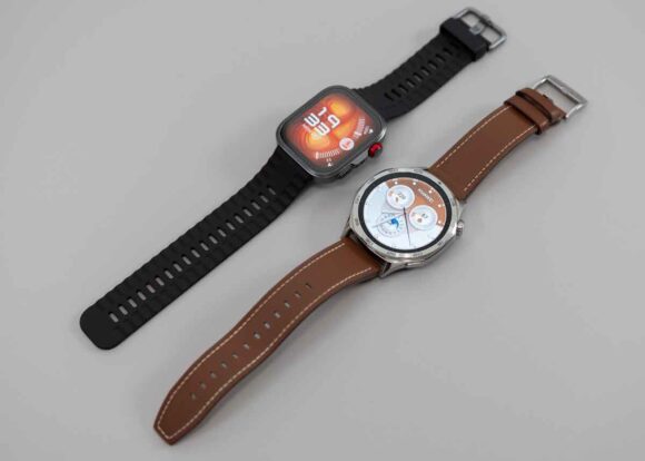 『HUAWEI WATCH FIT 4 Pro』 ブラック（ フルオロエラストマーベルト）と『HUAWEI WATCH GT 5』 ブラウン（レザーベルト）