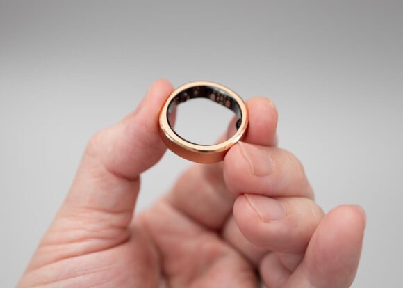 RingConn Gen 3 ブラッシュドローズゴールドの外観。とてもきれい。
