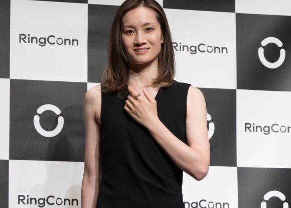 発表会でアンバサダーとして就任したプロフィギュアスケーターの荒川静香さん