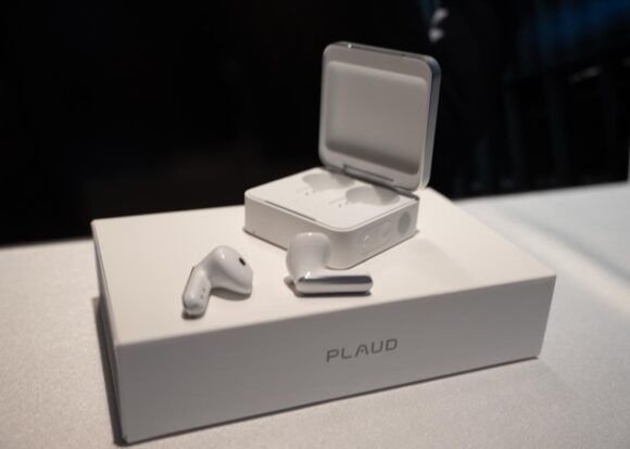 Plaud One の外観